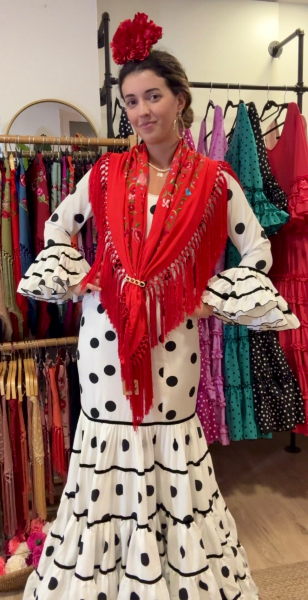 Traje de Flamenca Blanco Lunares Grandes